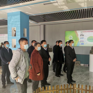 省领导莅临东乡族自治县西部数农伊康源肉联加工有限公司视察指导 ... ...